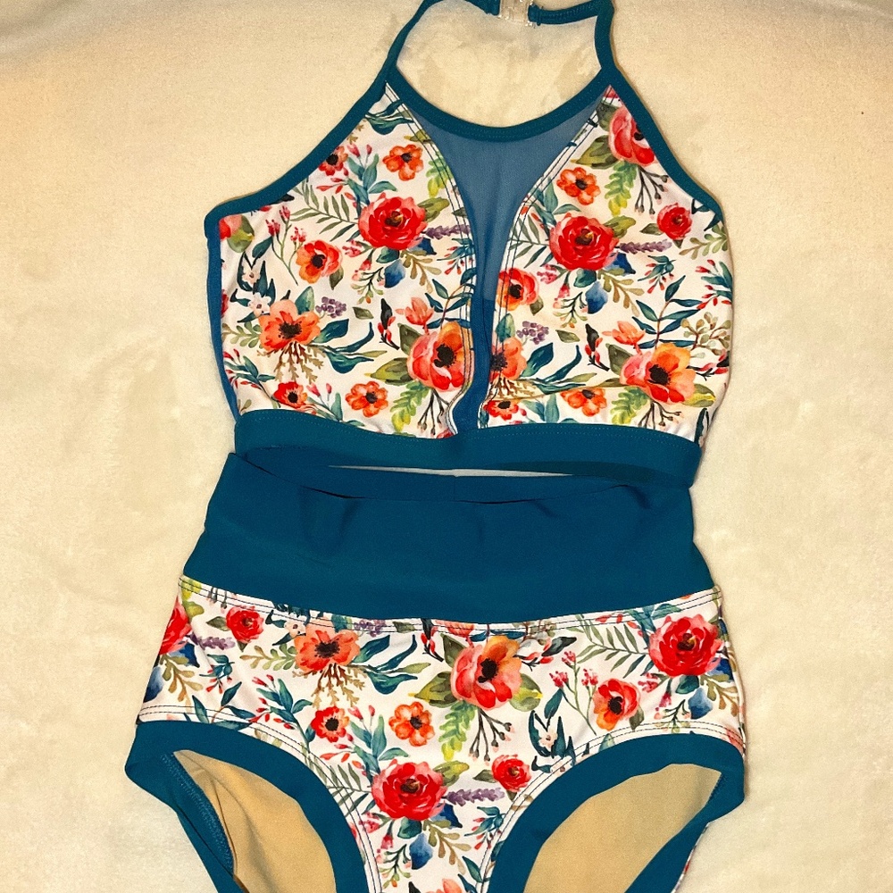 Girls Betty Harlow 2 piece dancewear, size XL 12, floral print